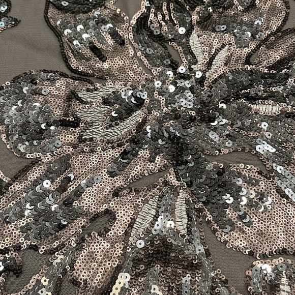 White House Black Market | Sequin Flower Cami |‎ Grey | Small - Picture 11 of 15